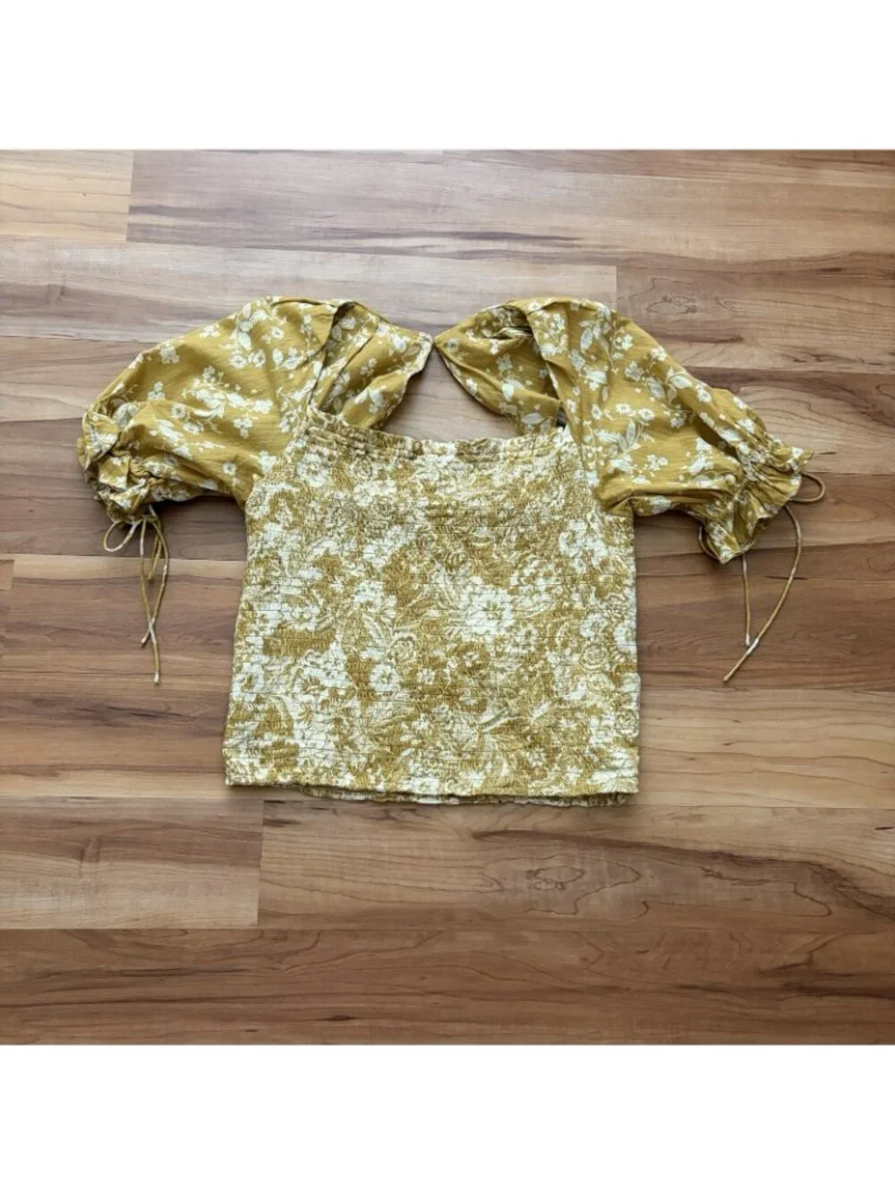 Anthropologie XL Chartreuse Yellow Seersucker Smocked Puff-Sleeve Crop Top - Picture 4 of 15
